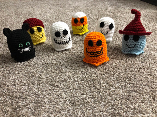 Small Ghost Crochet Pattern - With Variations