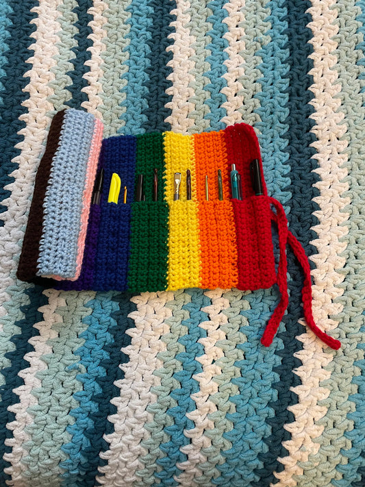 Rainbow Roll Up Art Case Crochet Pattern